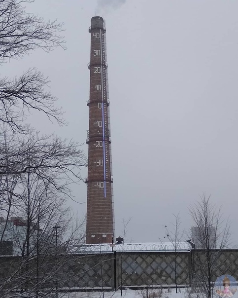 В Казани заработал 100-метровый термометр 